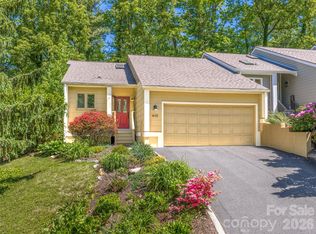 101 Beaver Ridge Rd, Asheville, NC 28804