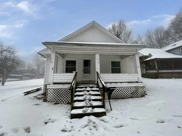 2115 Franklin Ave, Lexington, MO 64067