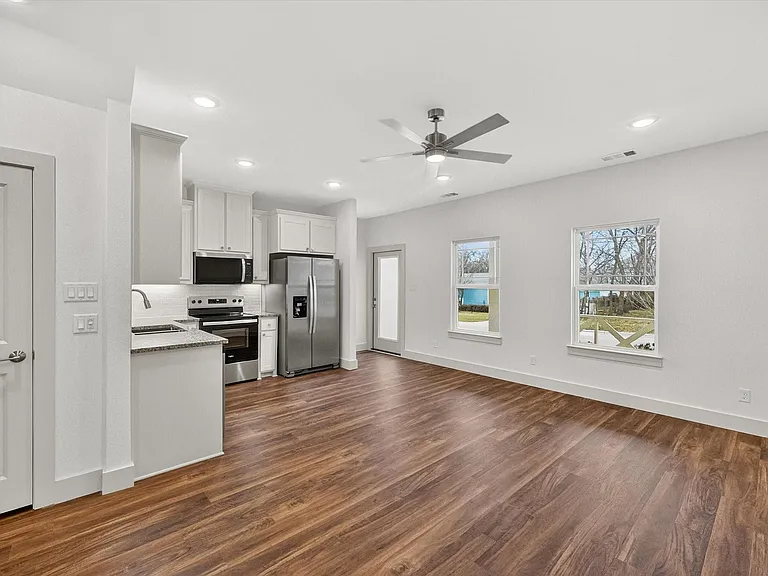 502 E Kimball St #1 — Photo 13