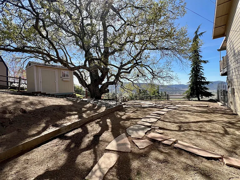 27030 Oakflat Dr — Photo 29