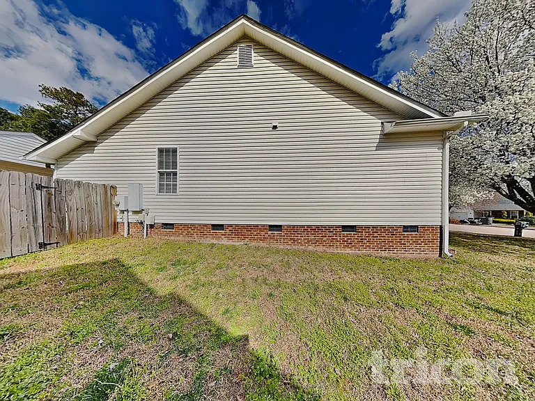 305 Aqua Marine Ln — Photo 17