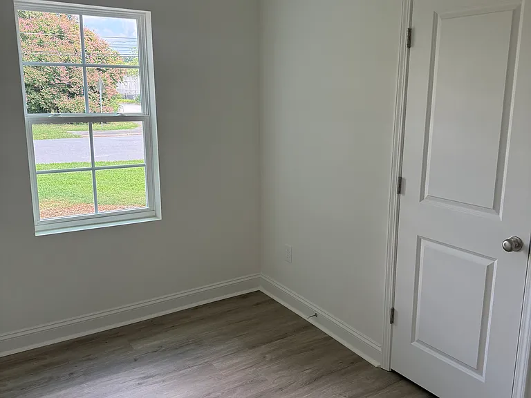 139 Nelson St #201 — Photo 8