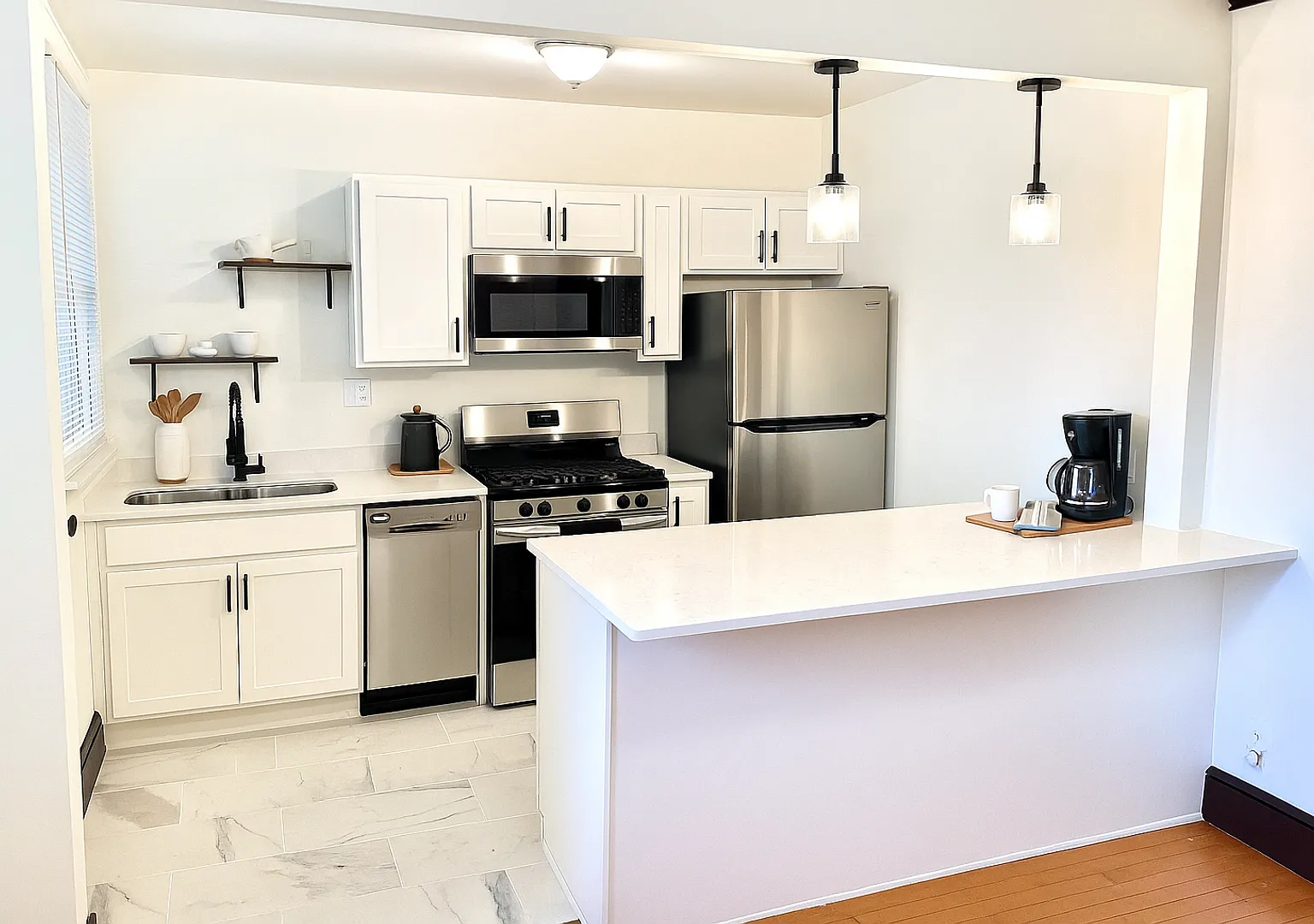 Arboretum Arms Apartments — Photo 4
