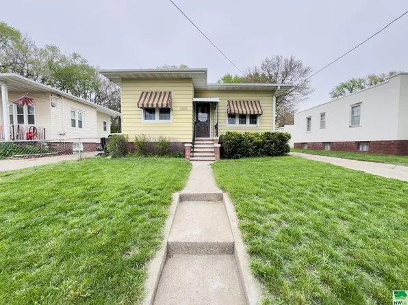 1219 26th St, Sioux City, IA 51104