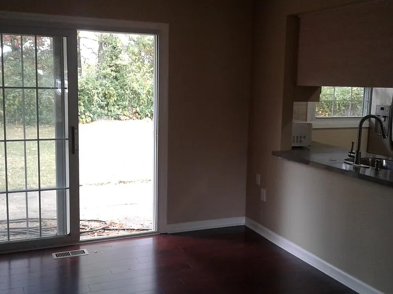 70 Eddington Ln — Photo 8