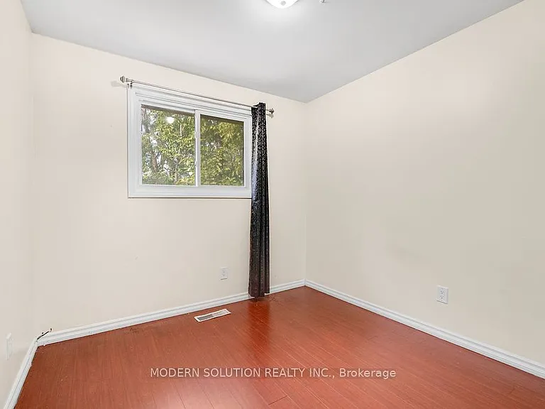 142 Mill St N — Photo 15