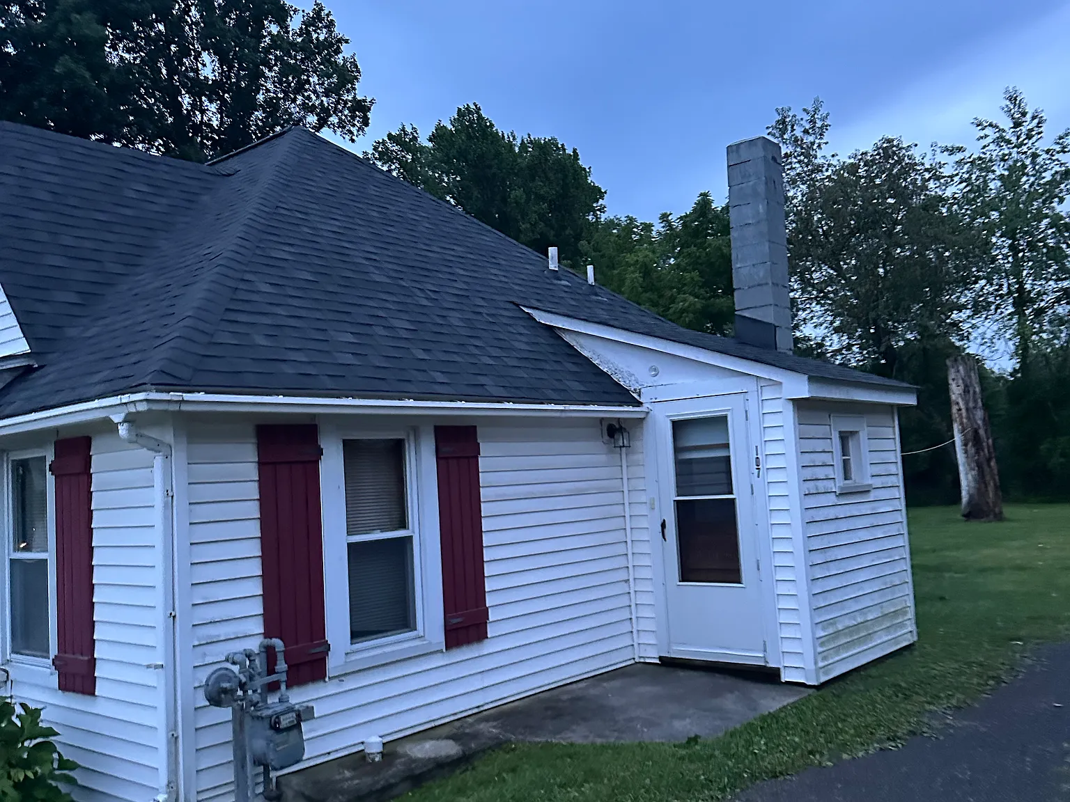 3 bed, 1500 sqft, $2,600 — Photo 2