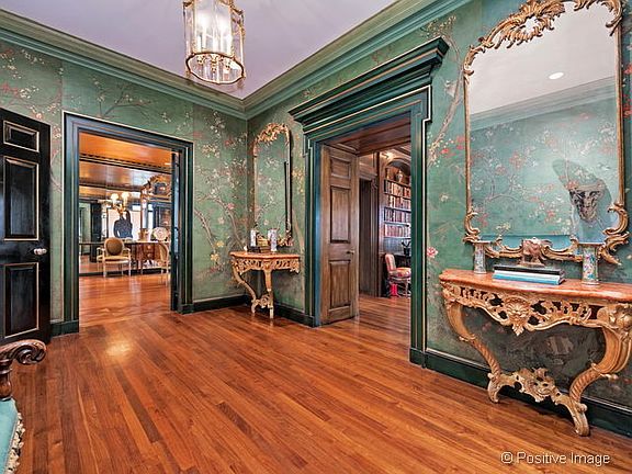 3rd image of 1260 N Astor St #12
