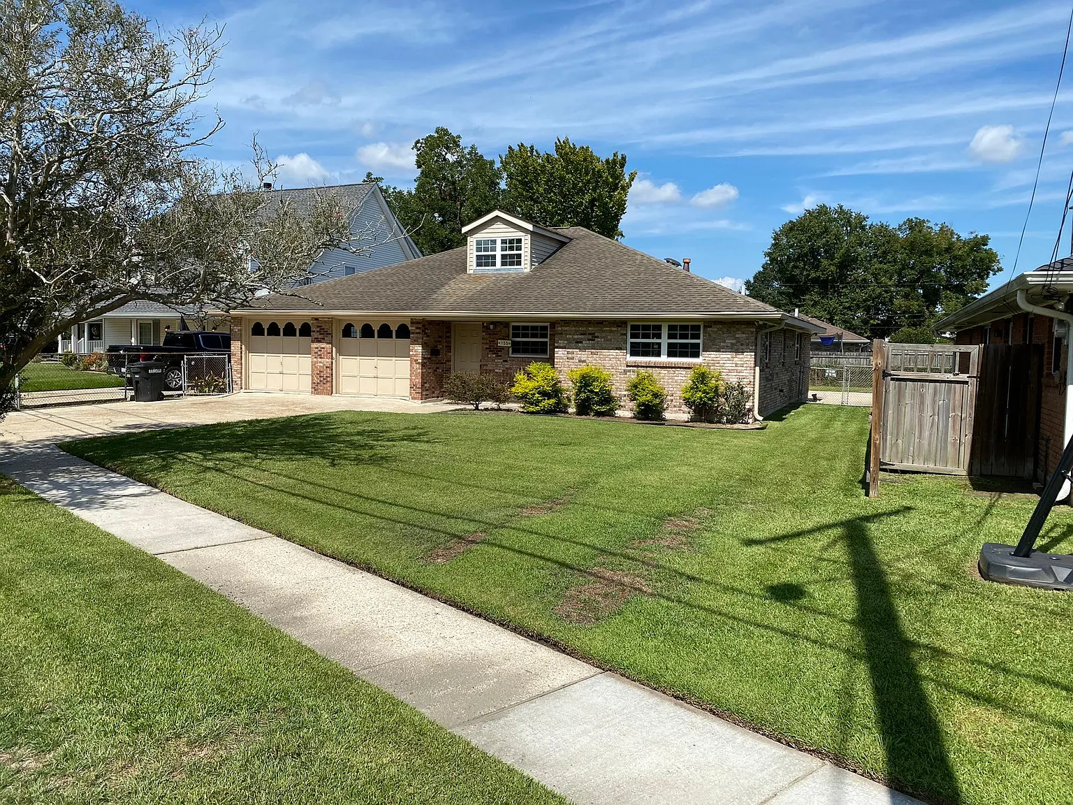 3 bed, 2.5 bath, 1700 sqft, $2,500 — Photo 1