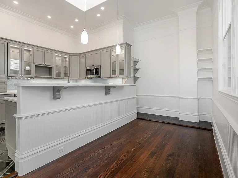2852 Pine St #2854 — Photo 9