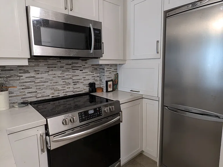 393 King St W #Penthouse 1206 — Photo 9