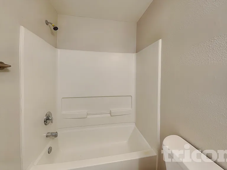 807 Chastain Ave — Photo 14
