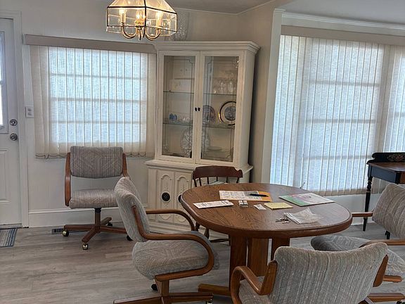 2nd image of 116 Pier H