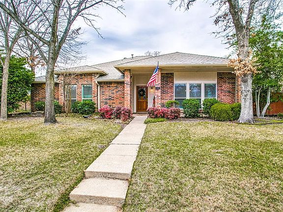 2nd image of 340 Plantation Dr