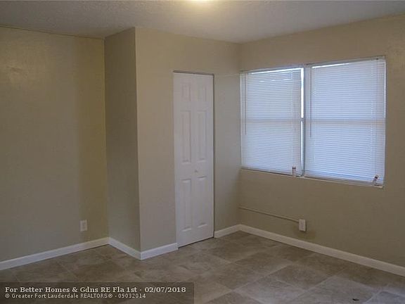 4th image of 93 NE 7th Ct APT 1