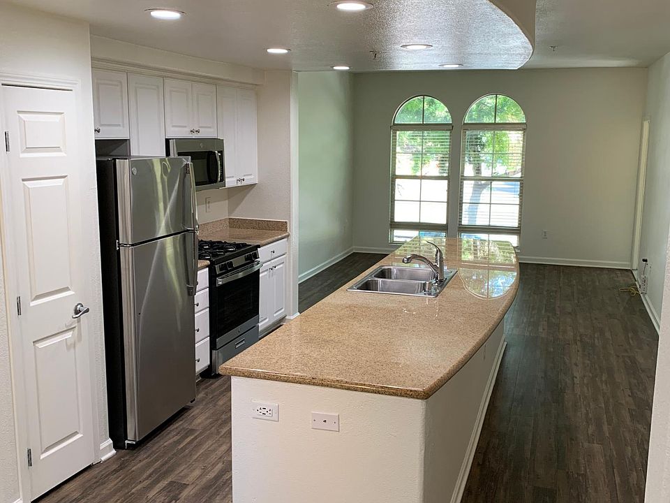 1st image of 2535 Fenton Pkwy APT 209