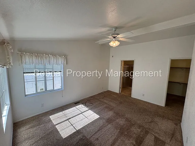 1129 Gambrel Dr — Photo 17