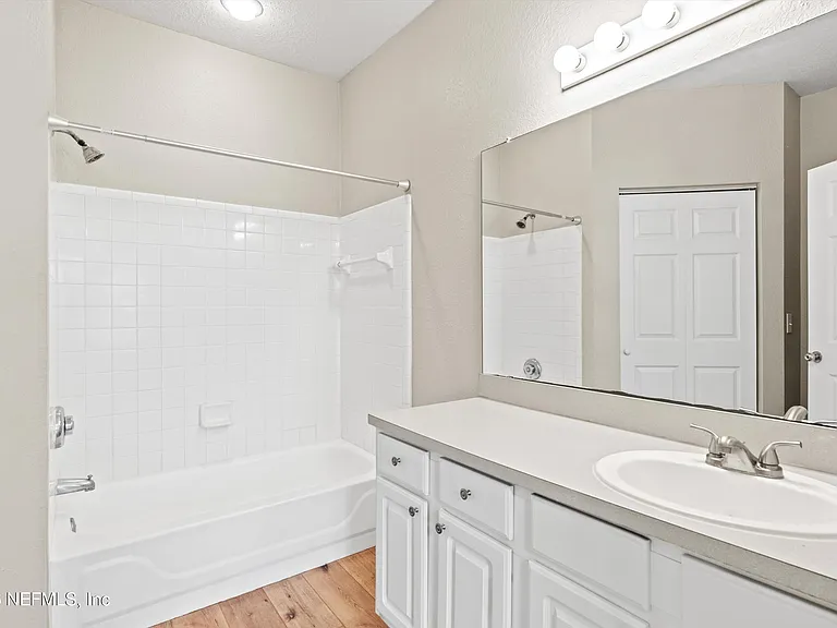 13700 Richmond Park Dr N #701 — Photo 16