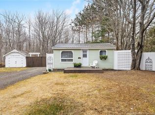 132 Post Rd, Minto, NB E4B3A2