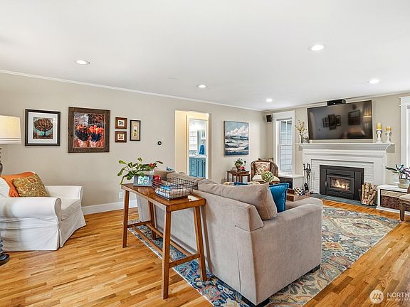 3rd image of 18903 127th Place SE