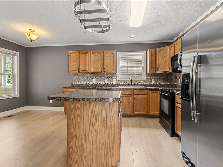 10629 Lone Star Way — Photo 4