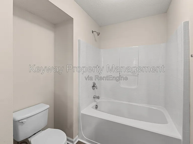 615 Goodale Ln — Photo 12