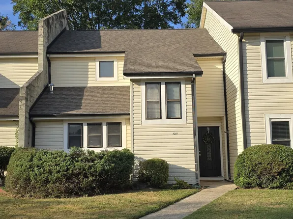 3255 Tennington Pl, Lawrenceville, GA 30044