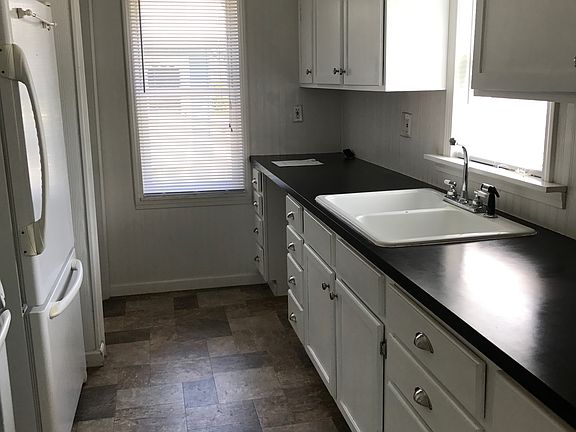 4th image of 5003 N Bellevue Pl
