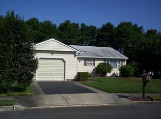 18 Tahoe Ct, Toms River, NJ 08757