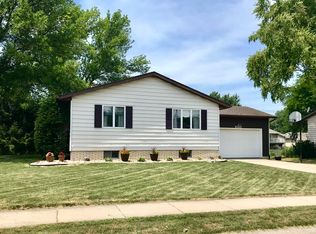 600 N 6th St, Eldridge, IA