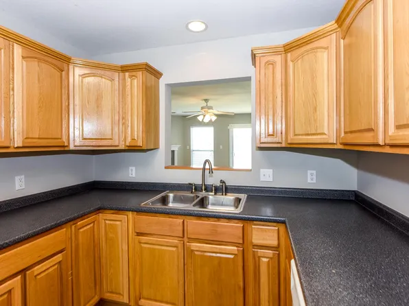2407 Hallerins Ct, Maryville, TN 37801