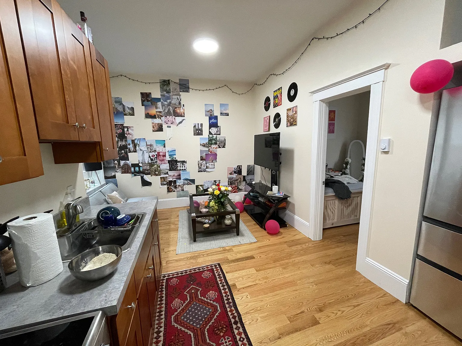 2 bed, 999 sqft, $3,500 — Photo 2