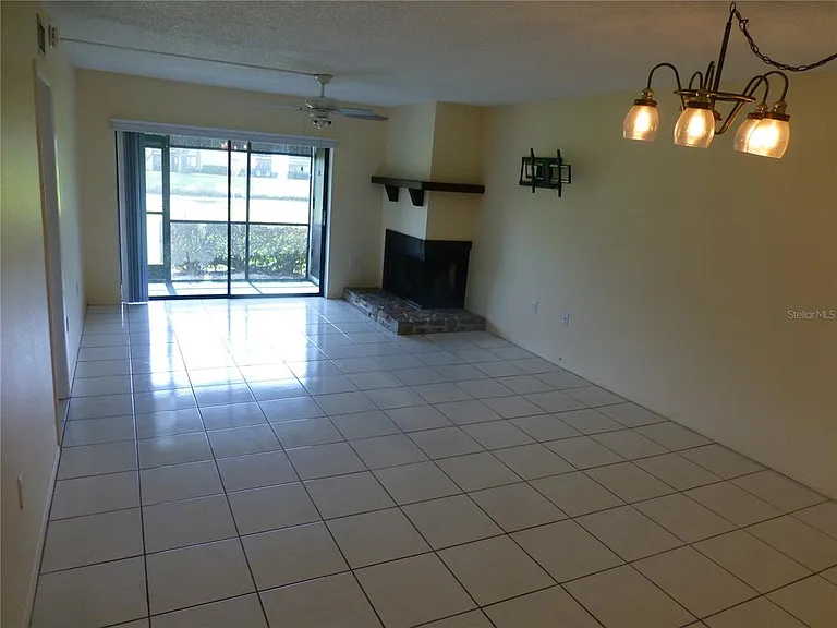 119 Lakeside Dr #119 — Photo 7