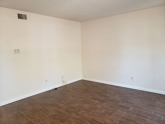 2nd image of 1920 W Sanford St APT B