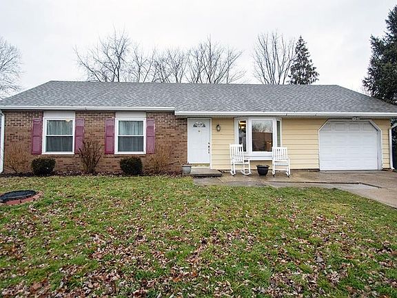 2nd image of 673 Holiday Dr