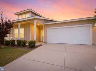 9618 Greenwood Glen Ln, Shafter, CA 93263