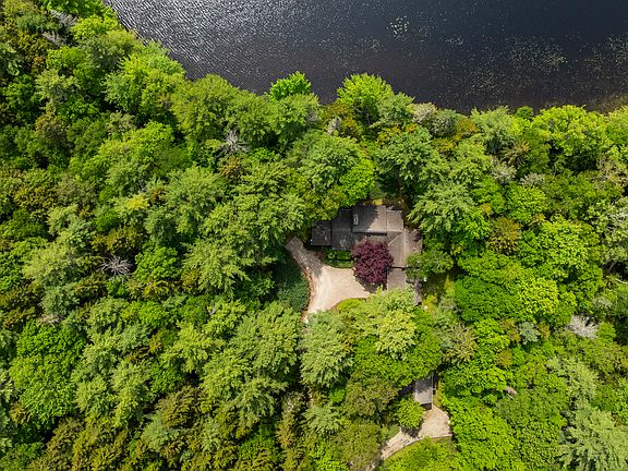 3rd image of 227 Quail Run Road