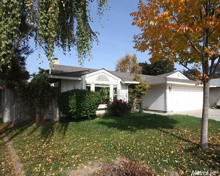 2837 Reywood Ln photo 1