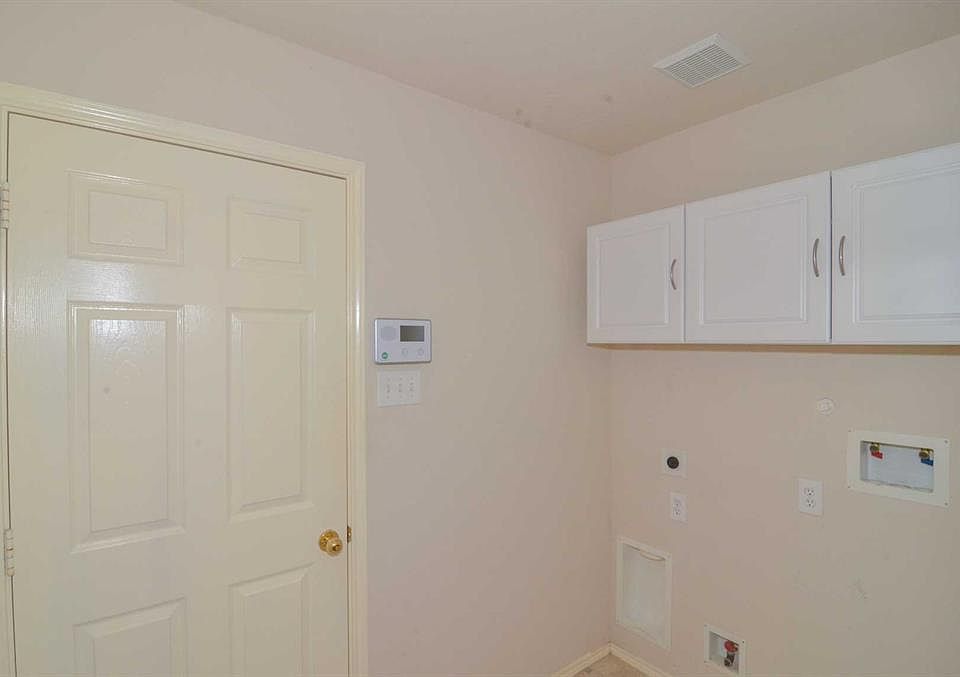 1st image of 7907 Northfork Hollow Ln