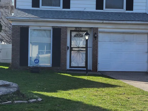 3850 Park Forest Dr, Flint, MI 48507