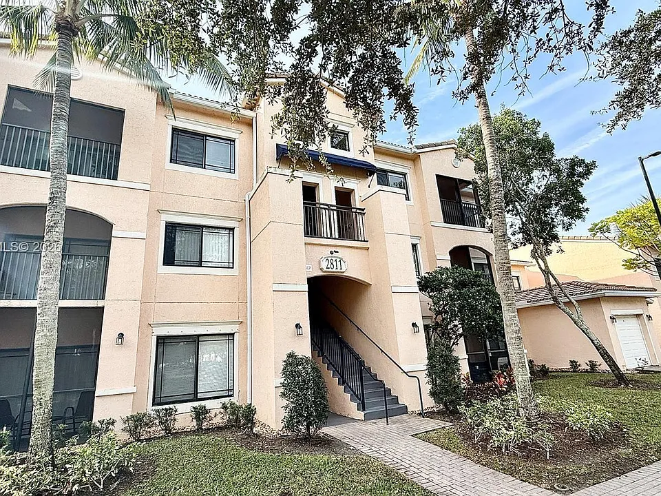 2811 Grande Pkwy #203
