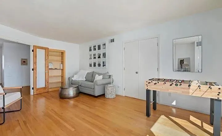 3625 Kingsley St — Photo 3