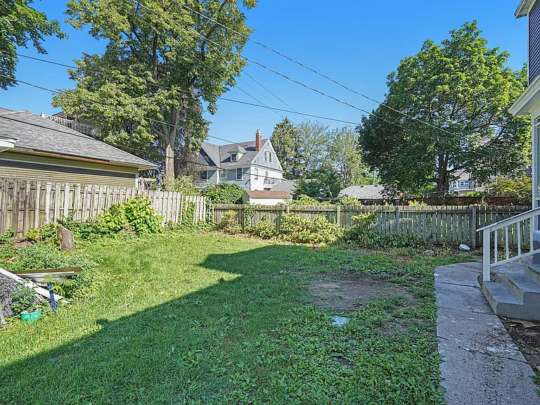 547 Paris Ave SE #1 — Photo 25