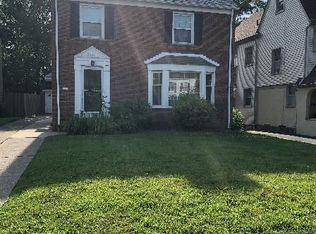 3640 Rolliston Rd, Shaker Heights, OH 44120