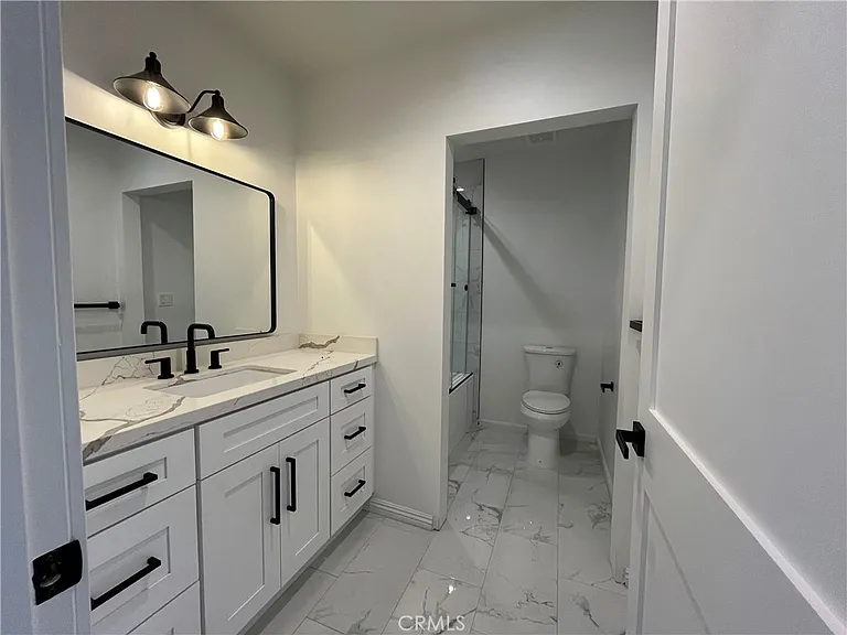 25205 Cypress St #7 — Photo 12