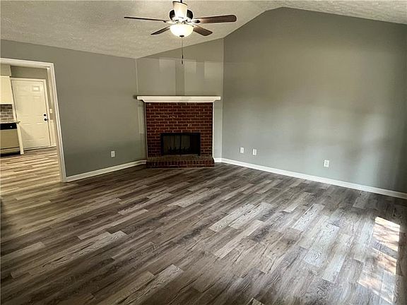 5th image of 423 19th Ave