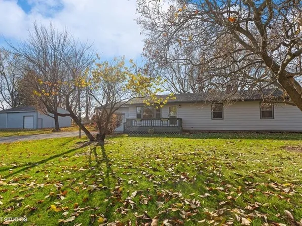 3590 Niles Rd, Saint Joseph, MI 49085