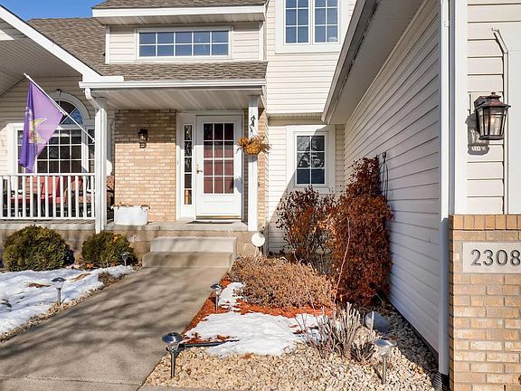 5th image of 2308 91st Cres N