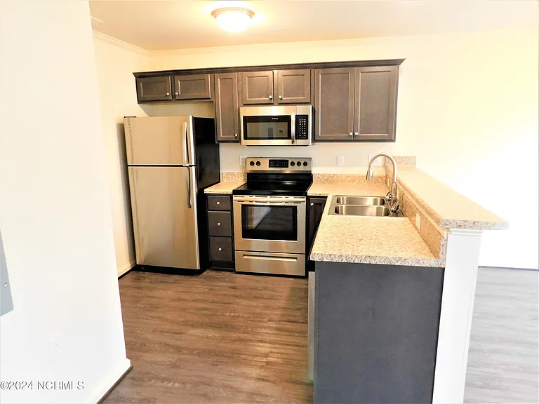 446 Sullivan Loop Rd — Photo 8