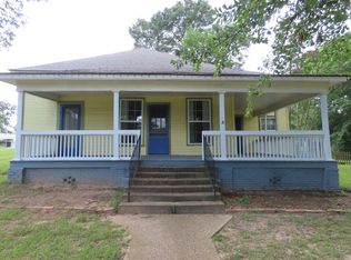 109 Starnes St, Winona, TX 75792